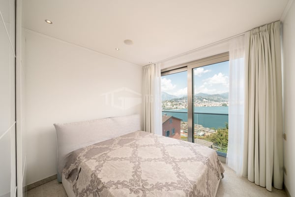 APPARTAMENTO  DI 3.5 AMMOBILIATO CON VISTA LAGO 8