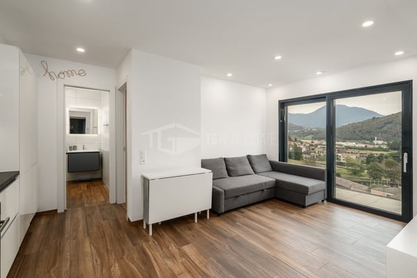 MODERNE VILLA MIT PANORAMABLICK UND EINER SEPARATEN WOHNUNG 6