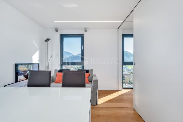 MODERNE VILLA MIT PANORAMABLICK UND EINER SEPARATEN WOHNUNG 15