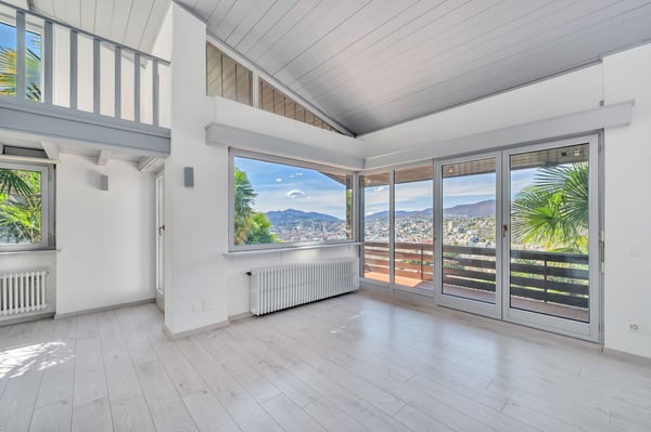 EXKLUSIVE 5,5-ZIMMER-VILLA MIT SEEBLICK UND POOL 14