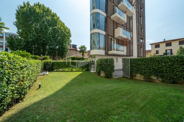 MODERNO BILOCALE IN CENTRO LUGANO 19