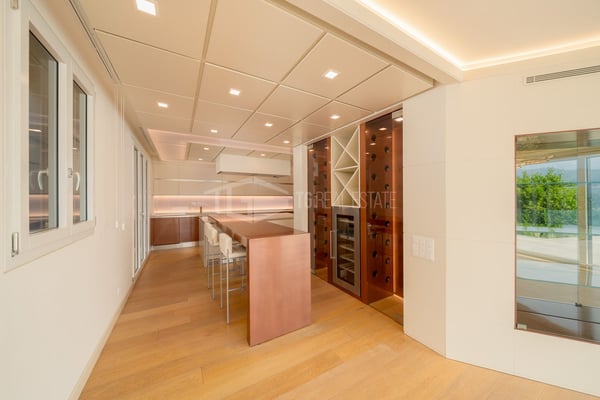 PRESTIGIOSO DUPLEX CON VISTA LAGO E PISCINA 7