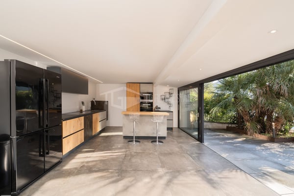 ACCOGLIENTE CASA CON GIARDINO E VISTA LAGO 4