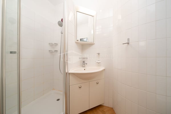 ACCOGLIENTE CASA CON GIARDINO E VISTA LAGO 15