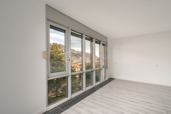 GERÄUMIGES BÜRO IN DER NÄHE DES BAHNHOFS 2