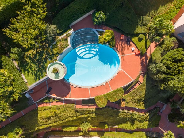 DUPLEX MIT GARTEN UND PANORAMABLICK AUF DEN SEE 27