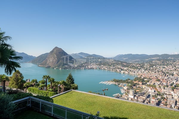 DUPLEX MIT GARTEN UND PANORAMABLICK AUF DEN SEE 19