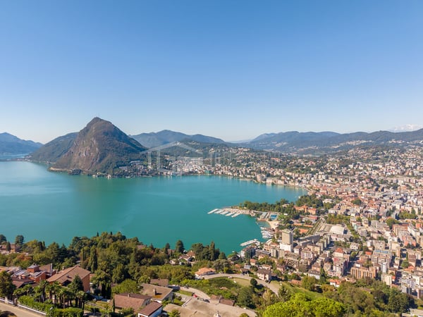 DUPLEX MIT GARTEN UND PANORAMABLICK AUF DEN SEE 30