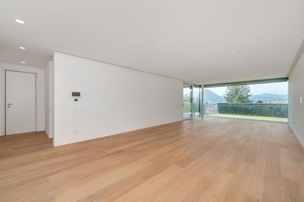 LUXURIÖSES 2.5-ZIMMER-HAUS MIT GARTEN 5