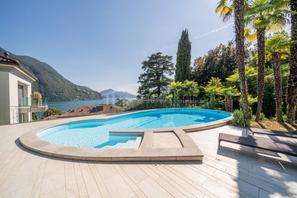 Elegantes Luxus-Penthouse mit Panoramablick auf den See 16