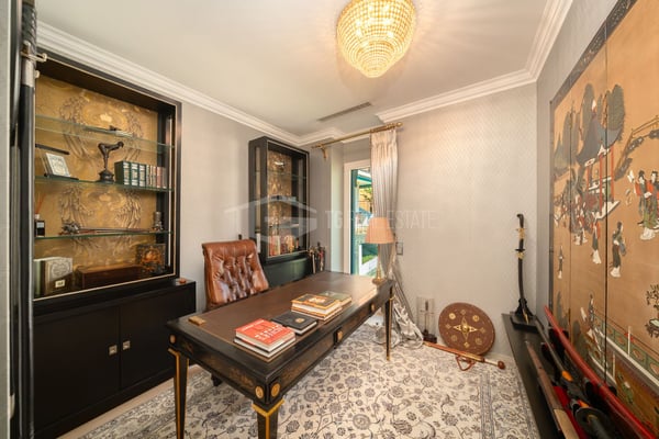 Elegantes Luxus-Penthouse mit Panoramablick auf den See 13
