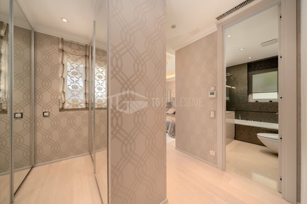 Elegantes Luxus-Penthouse mit Panoramablick auf den See 9
