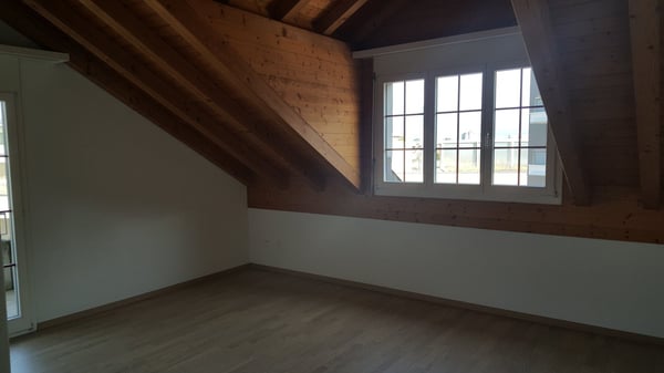 Grosszügige 4.5-Zimmer-Wohnung an zentraler Lage in Lachen 6