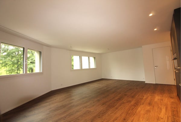3.5-Zimmerwohnung - Wohnen mit höchstem Komfort im Steuergünstigen Wollerau 2