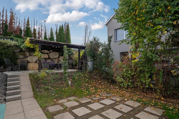 Freistehendes, grosses Einfamilienhaus mit vielen Möglichkeiten 23