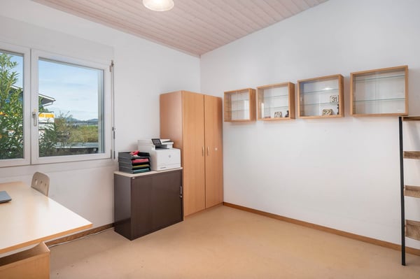 Freistehendes, grosses Einfamilienhaus mit vielen Möglichkeiten 18