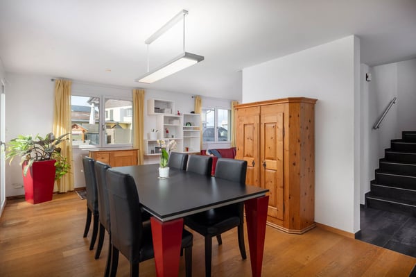 Freistehendes, grosses Einfamilienhaus mit vielen Möglichkeiten 6