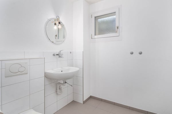 Freistehendes, grosses Einfamilienhaus mit vielen Möglichkeiten 13