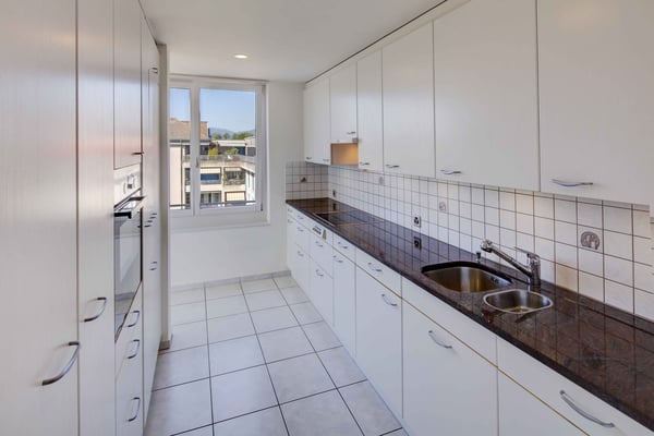 Ruhiges Wohnen, Nähe Zentrum und Hafen – mit Panoramablick 4