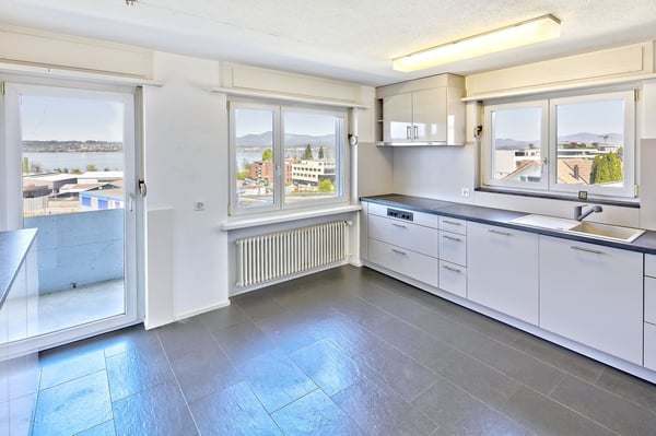 Zweifamilienhaus – erhöhte Lage, Weitblick, Seesicht 4