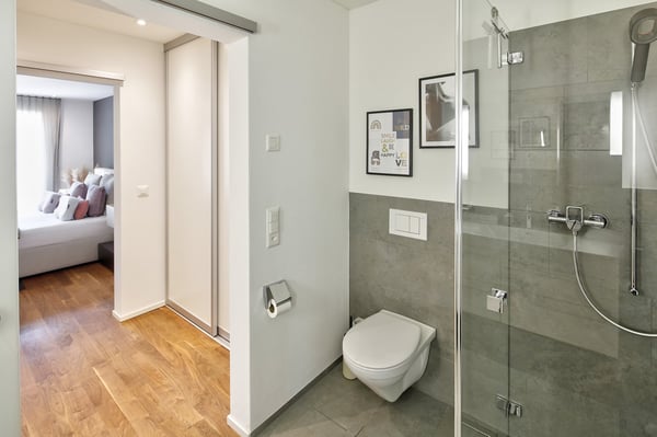 Grosse, exklusive 5.5 Zimmer-Gartenwohnung mit viel Umschwung 13
