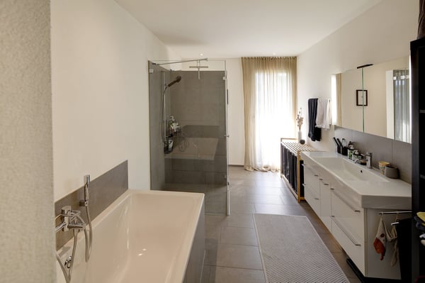 Grosse, exklusive 5.5 Zimmer-Gartenwohnung mit viel Umschwung 19