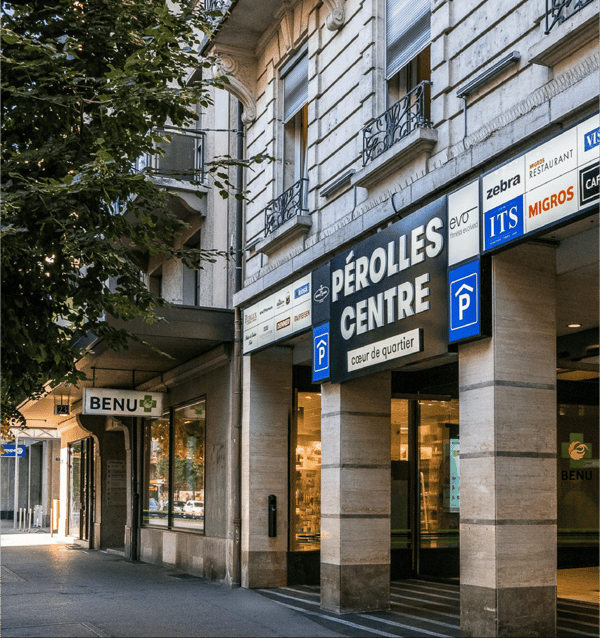 Kundenstarke Ladenfläche beim Migros Supermarkt 2