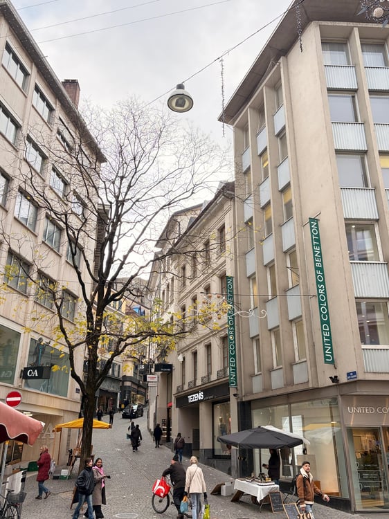 Local commercial exceptionnel de ca. 550m² au cœur de Lausanne – Rue Saint-François 2 4