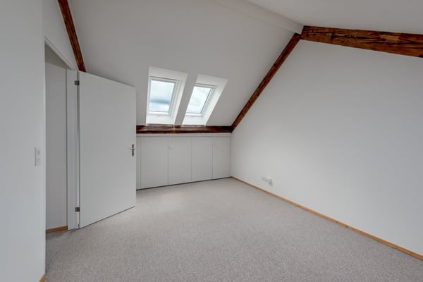 Charmante 3.5-Zimmer-Maisonette-Wohnung mit Blick über Basel 15
