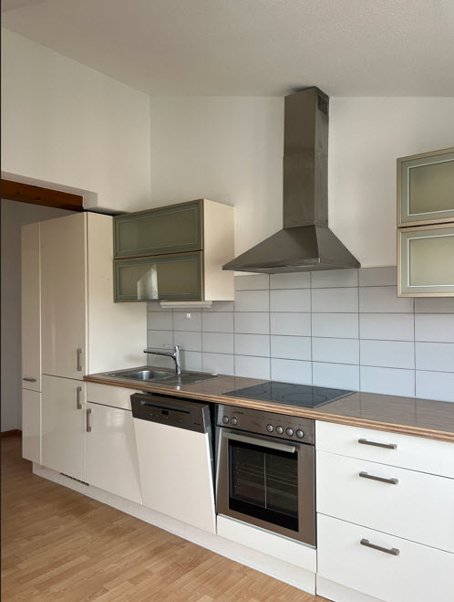 Gemütliche 1.5 Zimmer-Altbau-Dachwohnung 3