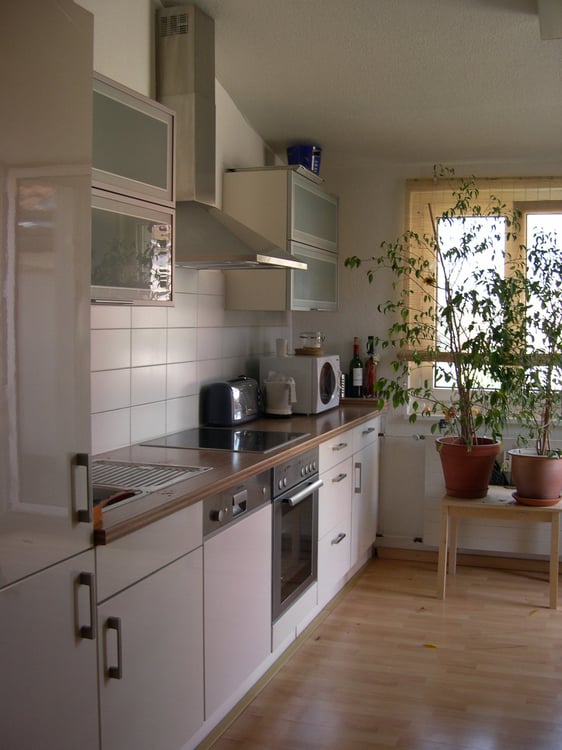 Gemütliche 2.5 Zimmer-Altbau-Dachwohnung 2