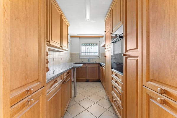 Charmante 3.5-Zimmer-Terrassenwohnung mit traumhaftem Seepanorama in Oberhofen am Thunersee 6