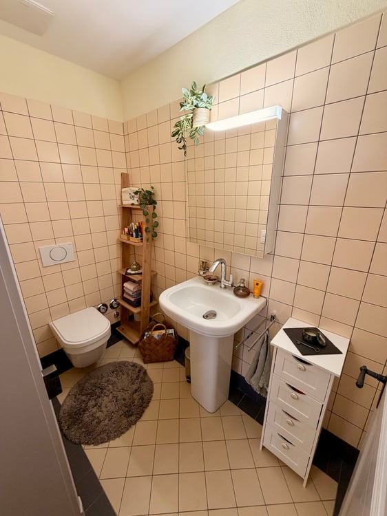 Charmante 2.5-Zimmer-Dachwohnung an ruhiger Lage in Bern 4