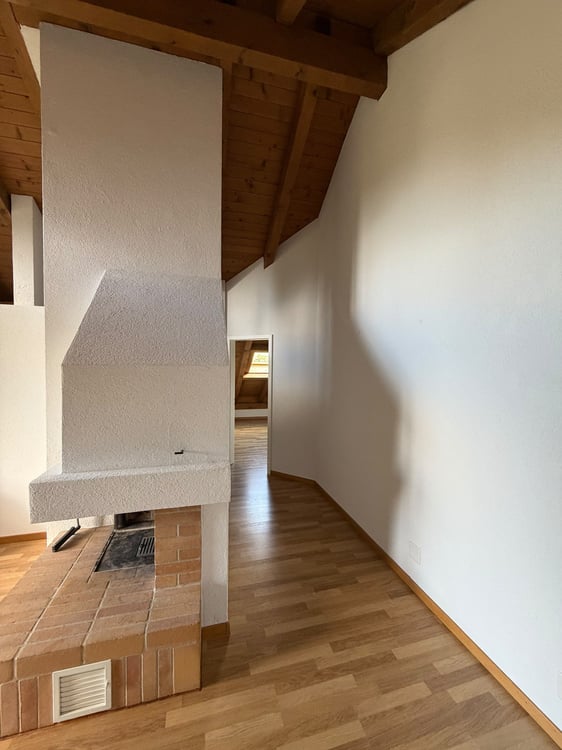 Charmante 3-Zimmer-Dachwohnung mit Kamin in Gümligen 6