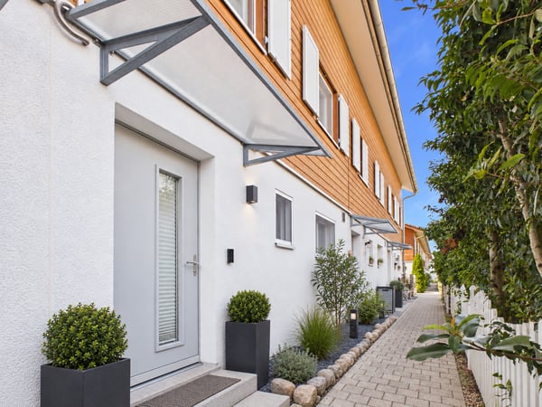 Grosszügiges 5.5-Zimmer-Reihenhaus mit privatem, beheiztem Pool 18