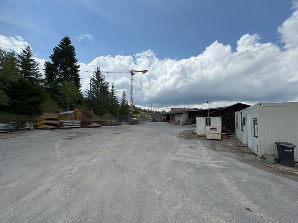 Bâtiments industriels facilement accessibles 4