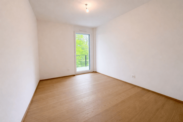 Appartement 5 pièces traversant de standing, avec deux vastes balcons 10