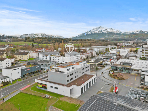 Luxuriöse 1.5-Zimmer-Terrassenwohnung mit 132m² Privat-Terrasse und traumhafter Aussicht auf Pilatus & Rigi 11