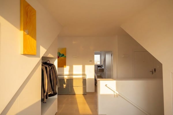 Exklusive 4.5-Zimmer-Dachwohnung: Luxuriöses Penthouse-Feeling über dem Nebelmeer 4
