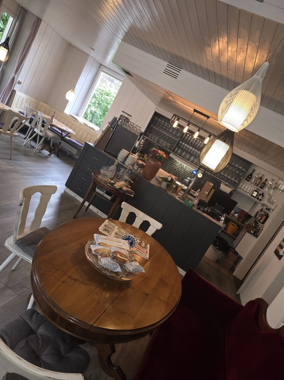 Restaurant in Pfungen 6