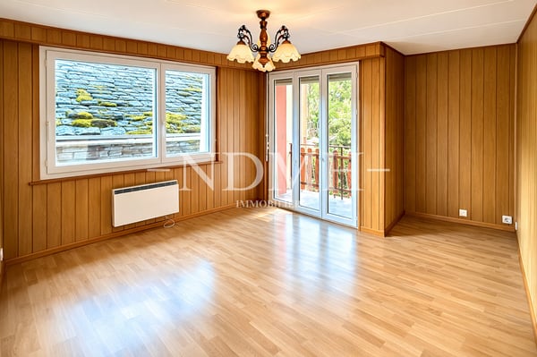 Spacieux appartement de 4.5 pièces au coeur du village 1