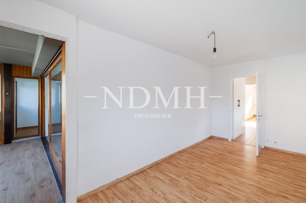 Appartement familial rénové à proximité du centre-ville 8