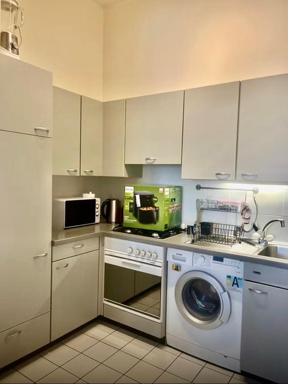 Charmant appartement rénové d'une chambre à Paquis Navigation 3