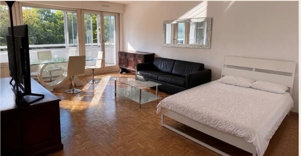 Charmant Studio Meublé de 50m² Proche de l'Ecolint 3