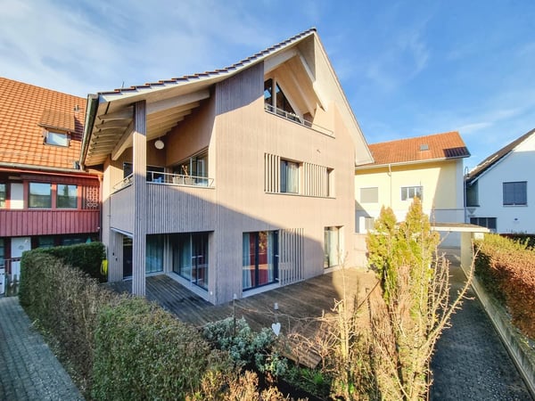 Ruhige EG-Traumwohnung mitten im Dorfzentrum mit riesiger Terrasse