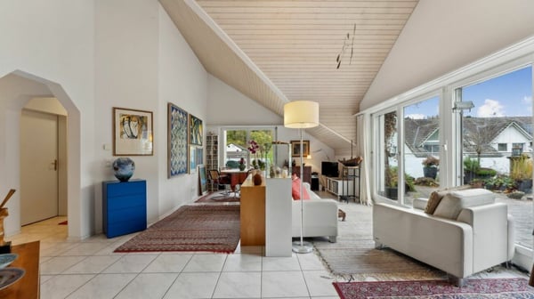 Charmante 3.5 Zimmer Dachwohnung mit Terrasse 2