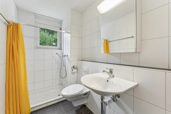 sehr gepflegte 4.5 Zimmer-Wohnung 10