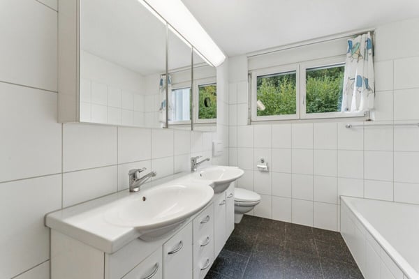 sehr gepflegte 4.5 Zimmer-Wohnung 9