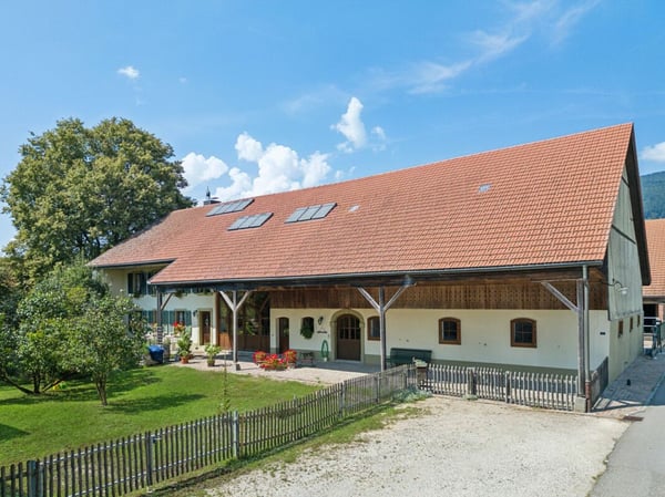 REITSPORTIMMOBILIE MIT 4 WOHNEINHEITEN, SANDPLATZ UND OVAL-FÜHRANLAGE 9