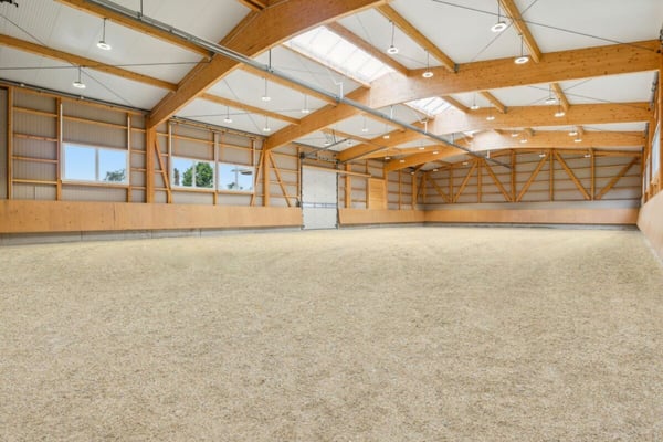 UNSCHEINBARES WOHN- UND PFERDEPARADIES MIT NEUWERTIGER REITHALLE, VIEL PRIVATSPHÄRE UND WEITEREN AUSBAUMÖGLICHKEITEN 4